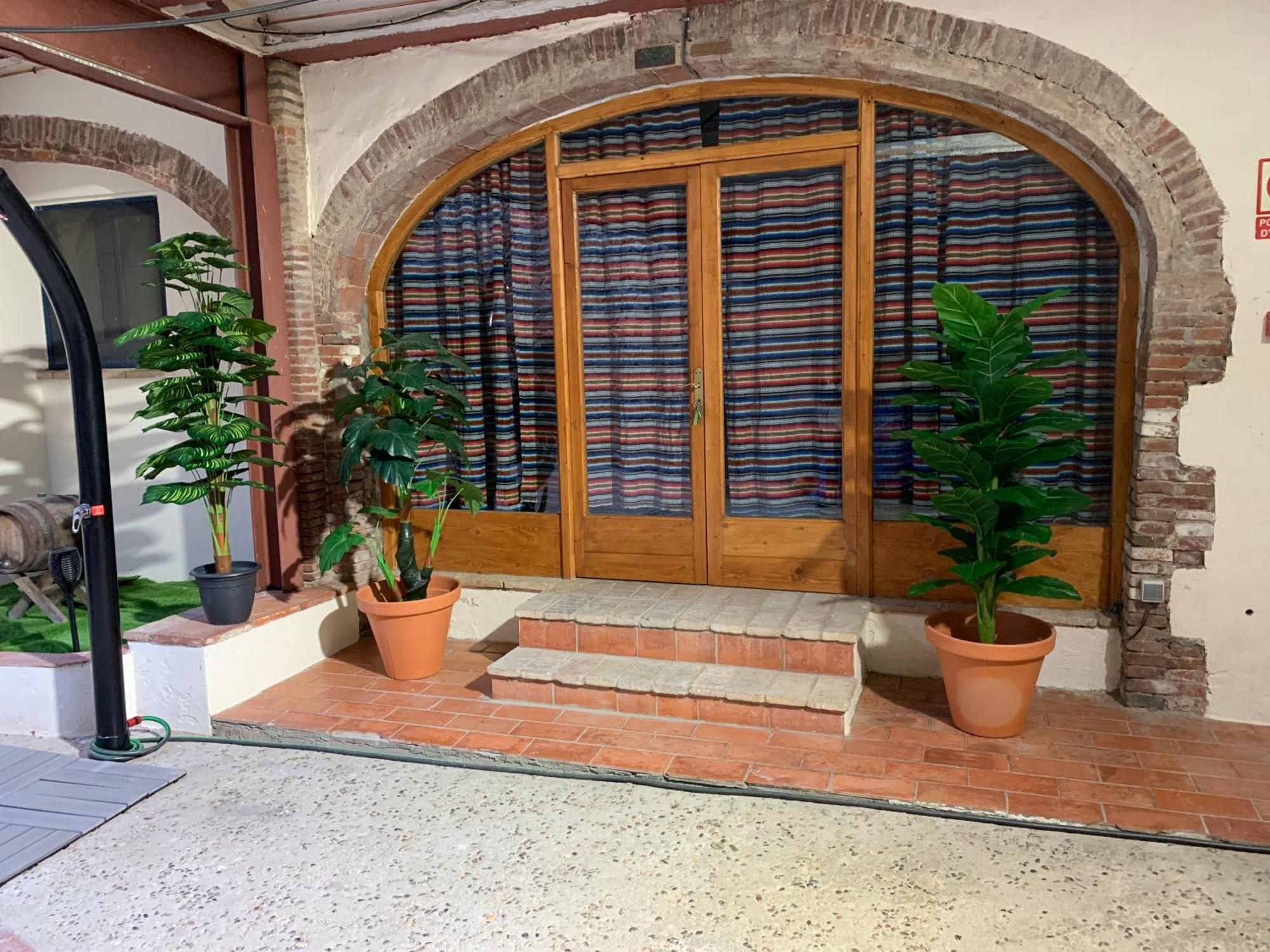 El Pati De L'albera *